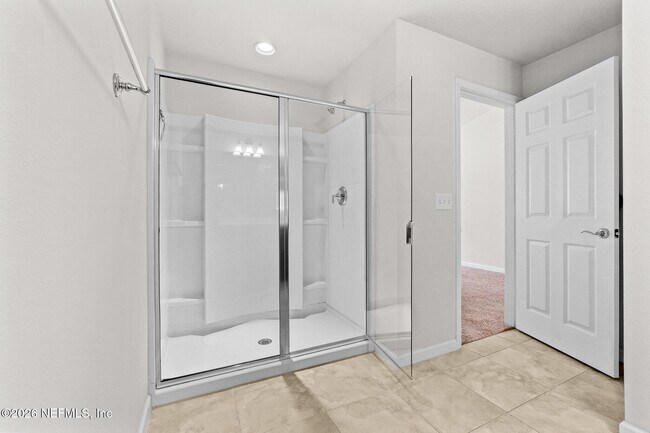 Building Photo - 6791 Roundleaf Dr