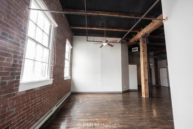 Building Photo - 501 Madison Ave