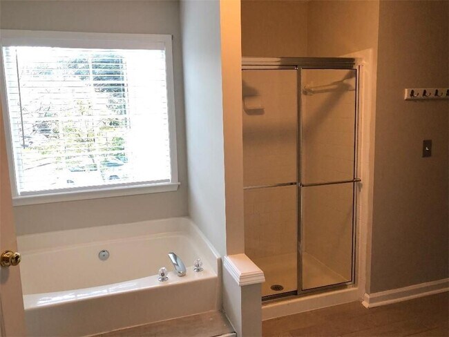 Building Photo - 4306 Shillham Ct