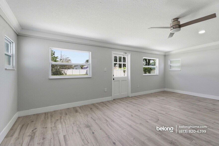 Building Photo - 3307 W Cass St