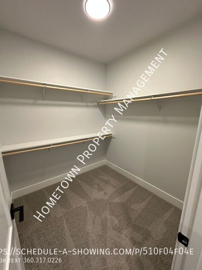 Building Photo - 2629 43rd Ln SE