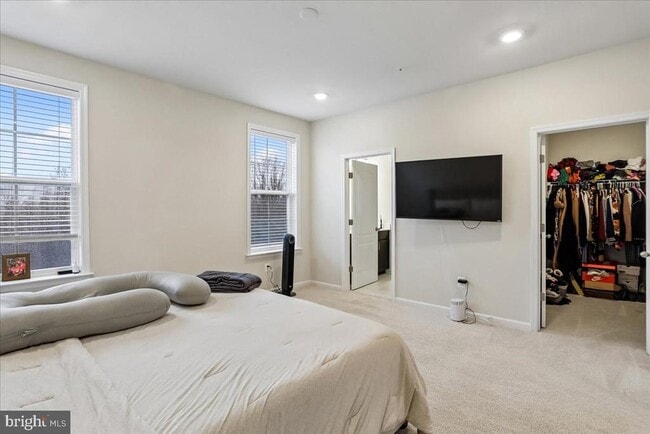 Building Photo - 10800 Blanton Wy