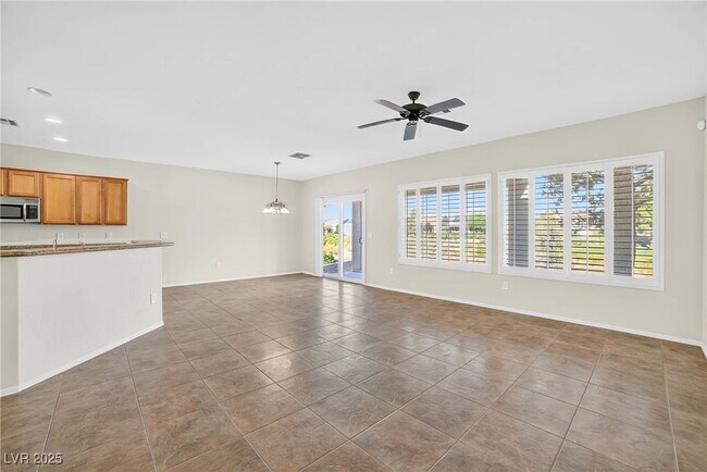 Building Photo - 7349 Shelduck St