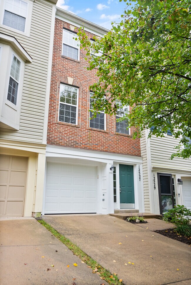 Building Photo - 12527 Heykens Ln
