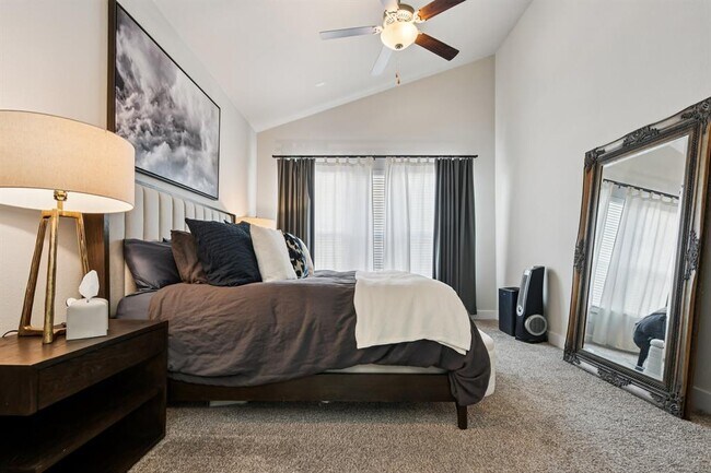 Building Photo - 11212 Charger Wy