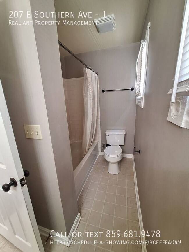 Building Photo - 207 E Southern Ave