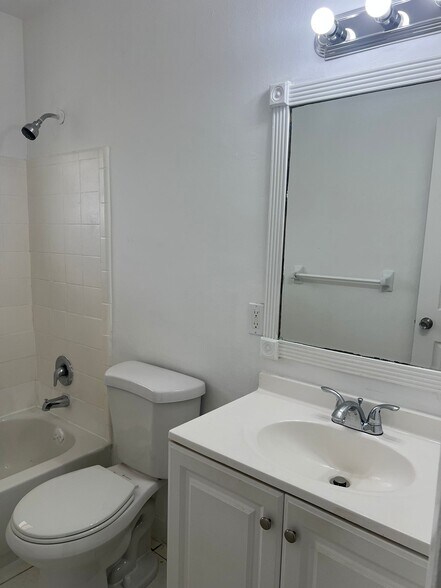 Bathroom - 5310 NW 22nd St