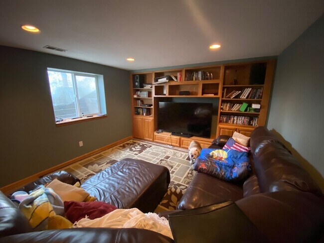 Building Photo - Beautiful Estate in South Fort Collins