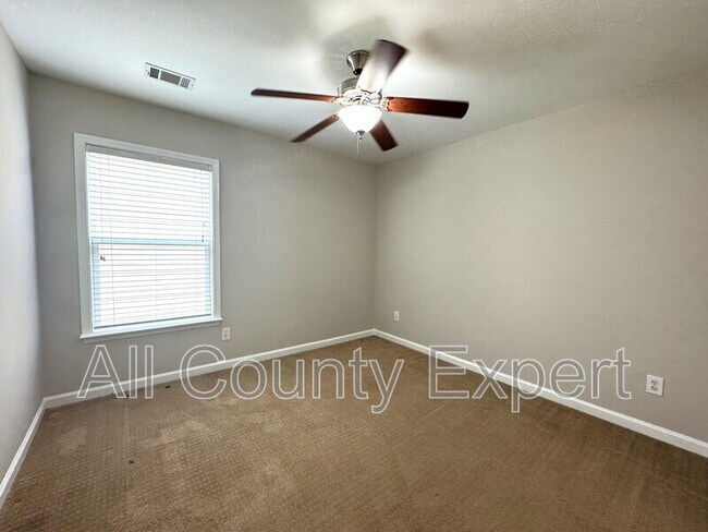 Building Photo - 6020 Falls Landing Dr