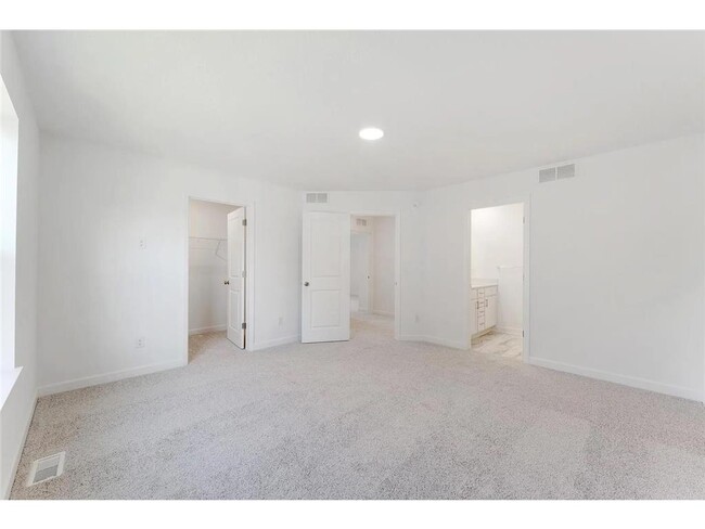 Building Photo - 2339 Jandell Ave NE