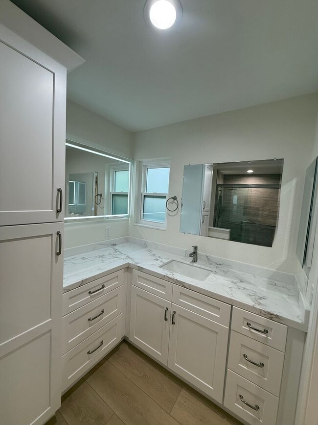 Building Photo - A New El Dorado II just waiting for You