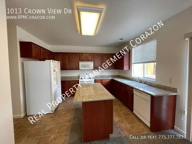 Building Photo - 1013 Crown View Dr