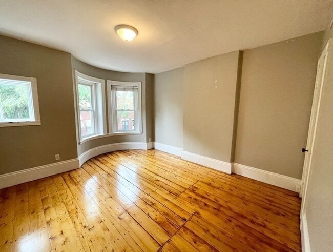 Building Photo - 51 Greenwich St