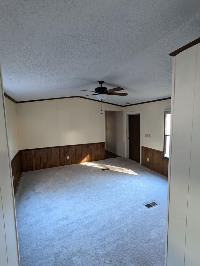 Building Photo - 247 Ransdell Ln