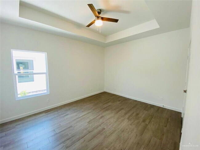 Building Photo - 19 Marcela Dr