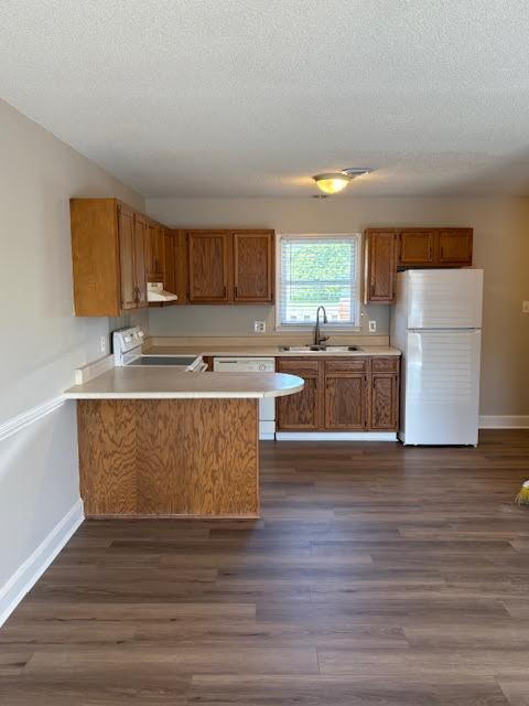 Building Photo - "Charming 1-Bedroom Retreat in the Heart o...