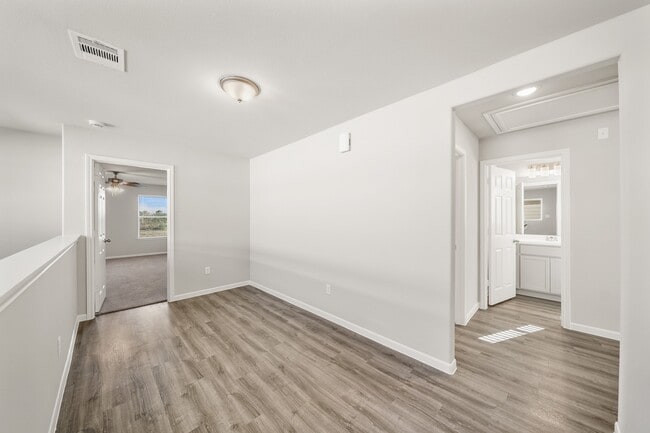 Building Photo - 13429 Lucky Bill Ln