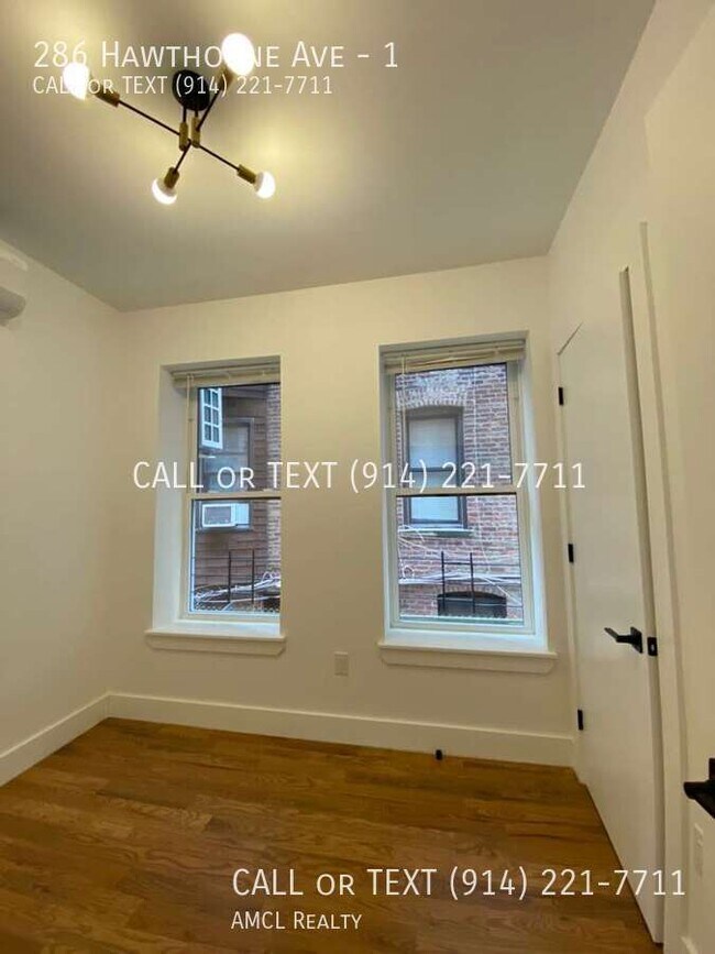 Building Photo - 286 Hawthorne Ave