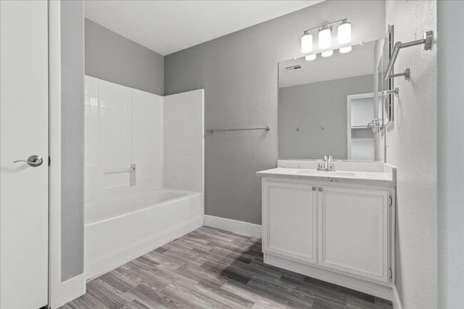 Building Photo - Fabulous Home!