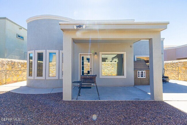 Building Photo - 13159 Wellington