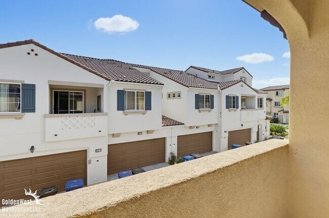 Building Photo - Modern 2Bdm 2Ba Condo in Desirable Chula Vista Community!