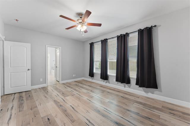 Building Photo - 2104 Barx Dr
