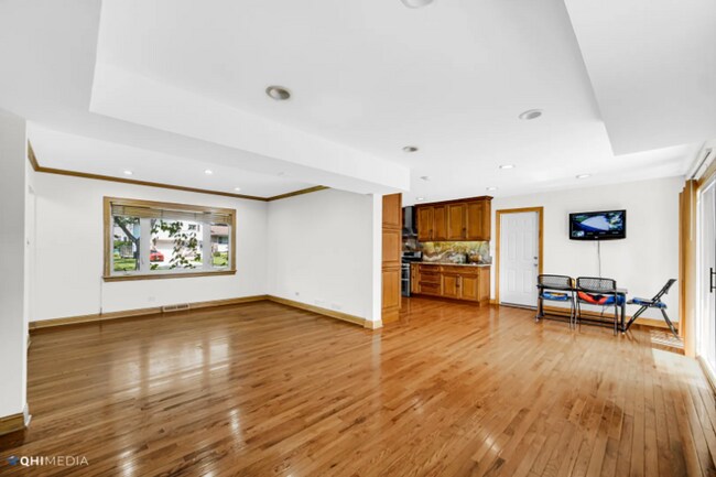 Building Photo - 1117 E Kitson Dr