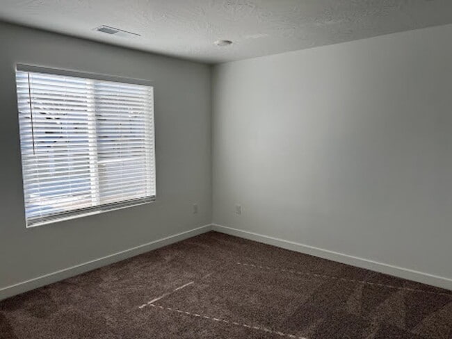 Building Photo - Just Reduced! Available Now! Old Sorrel To...