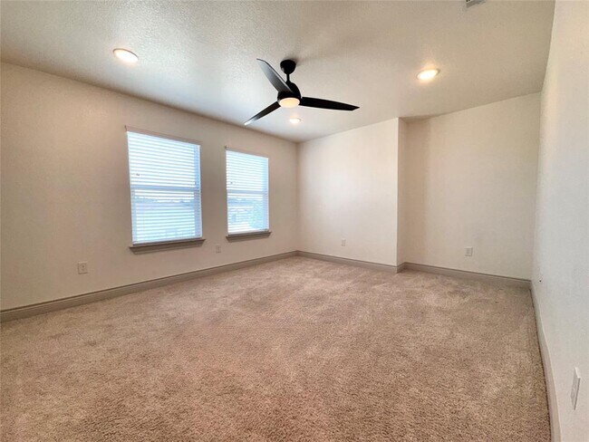 Building Photo - 2105 Tiger Trail