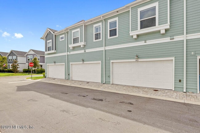 Building Photo - 11475 Surfline Ct
