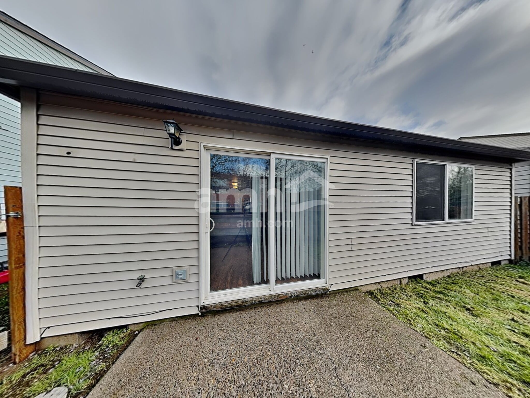 Building Photo - 16986 SW Steele Way