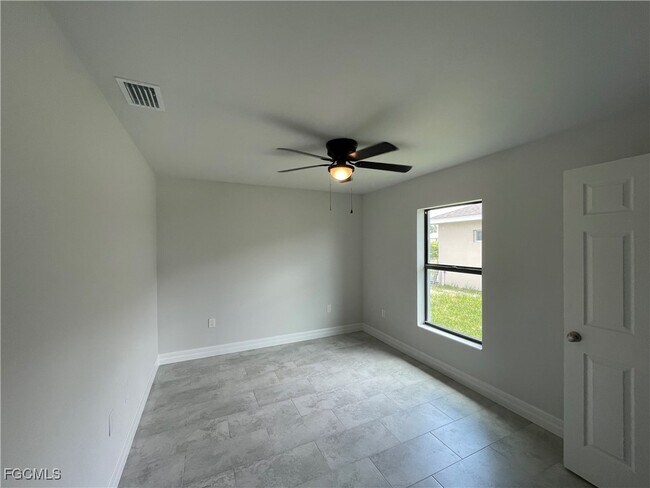 Building Photo - 1417 Gleason Pkwy
