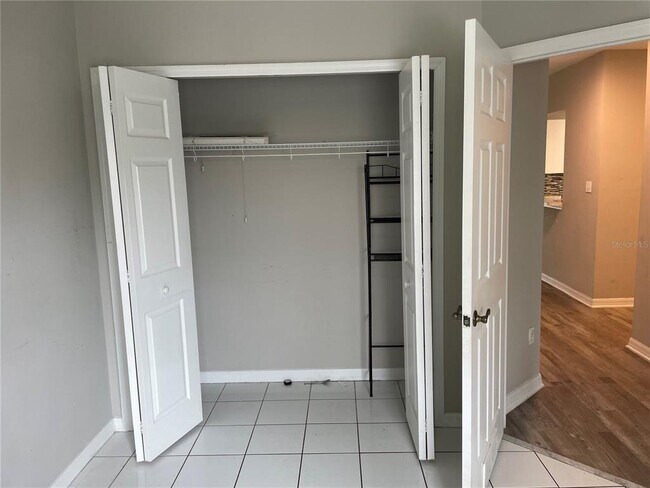 Building Photo - 522 Villa Del Sol Cir