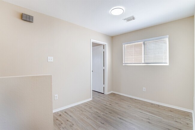 Building Photo - 7850 Maverick Trace Ln
