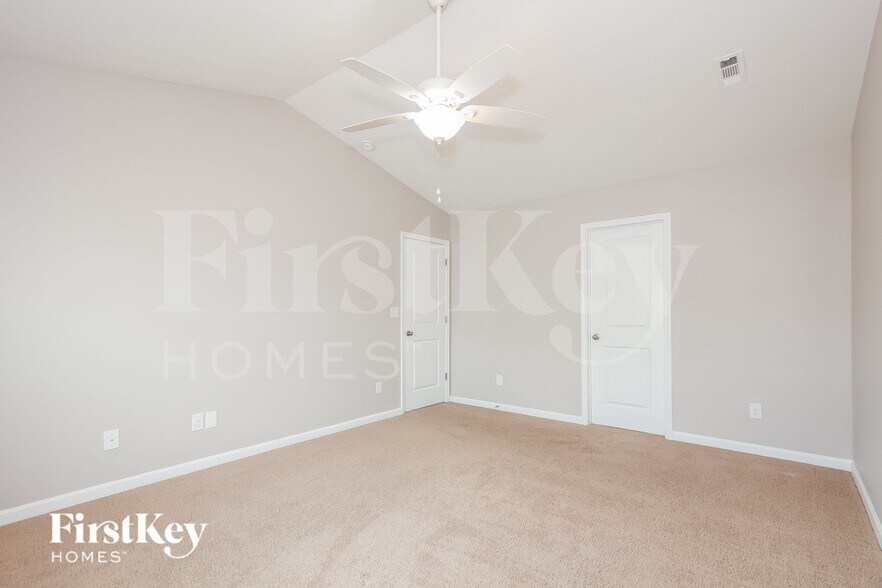 Building Photo - 3004 Apple Orchard Pl