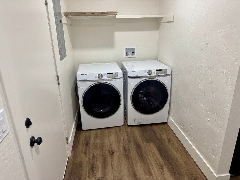 Building Photo - 1 2nd St