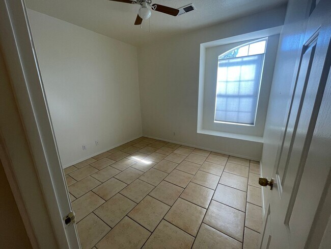 Building Photo - 4300 Saddlewood Trail SE