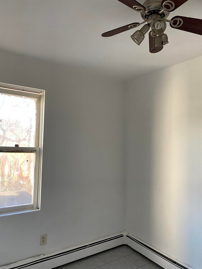 Building Photo - 78 Van Nostrand Ave