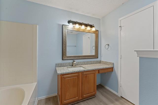 Building Photo - 2312 Corral Dr