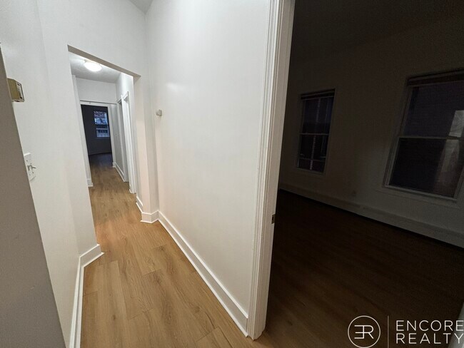 Building Photo - 675 Washington St