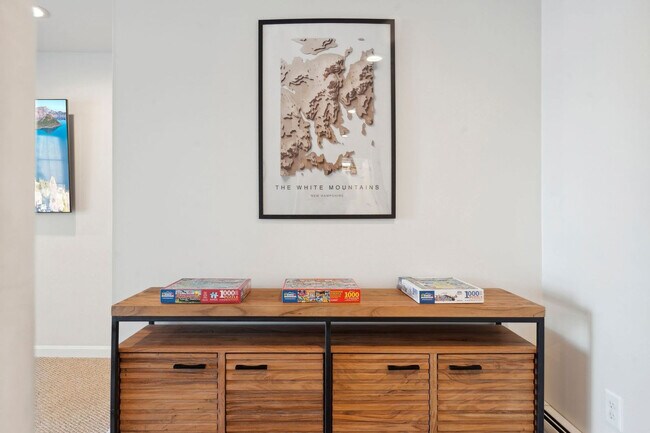 Building Photo - 589 Laconia Rd