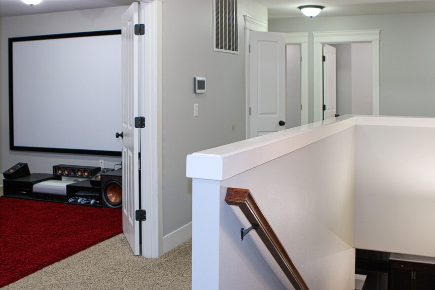 Building Photo - 7801 Rushmore Ave NE