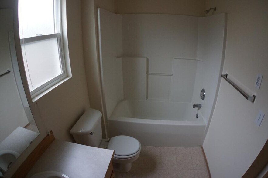 Building Photo - 2964 Sprague St