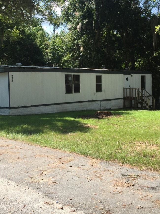 Building Photo - 1325 N Franklin St