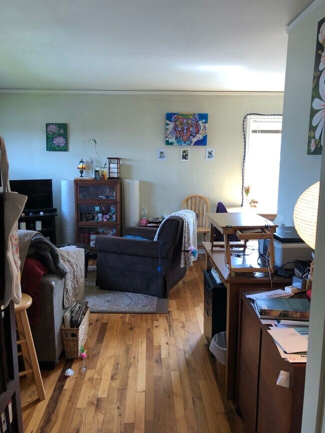 Building Photo - Charming N. Portland Apartment located in the Piedmont Neighborhood!