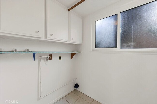 Building Photo - 10441 Rutgers Way