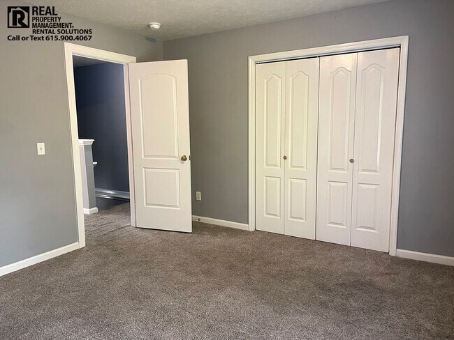 Building Photo - 2 Story Brick Duplex- 2BD/1.5BA Walk to MTSU!