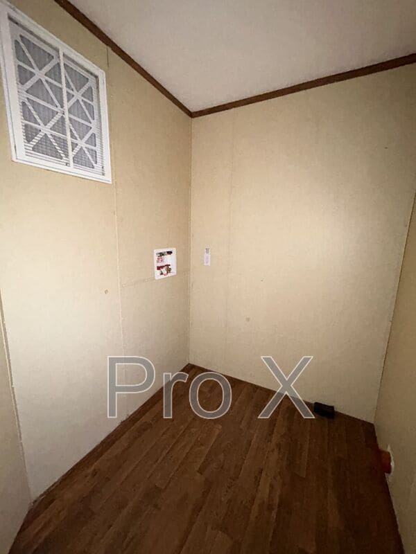 Building Photo - 307 E Adams St