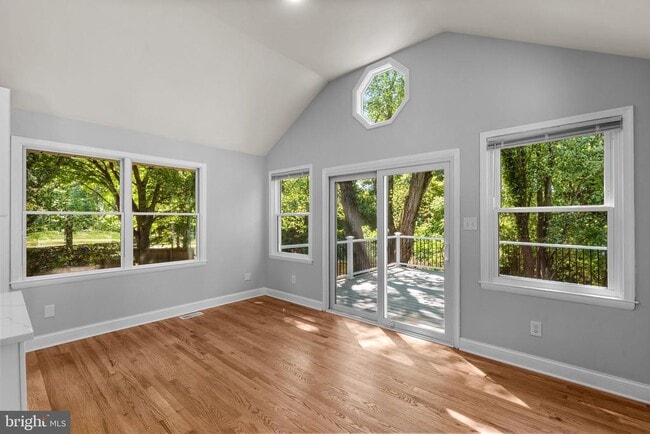 Building Photo - 14906 Dunstan Ln