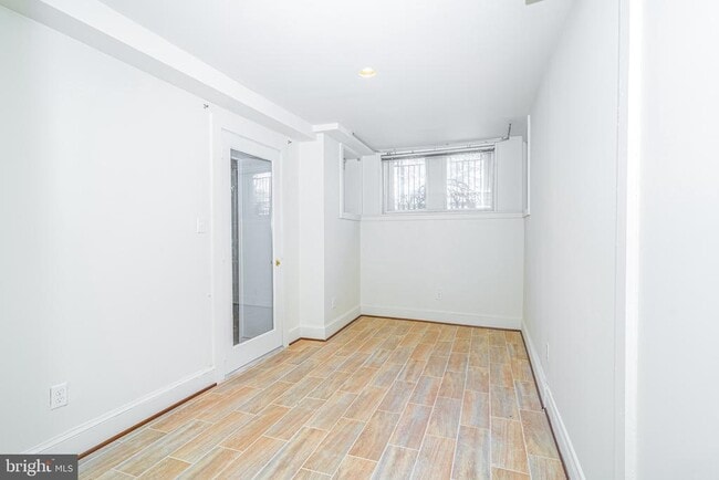 Building Photo - 1755 18th St NW